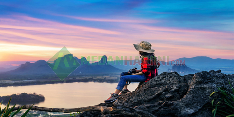 Ilustrasi Pengalaman dalam Traveling (Freepik)