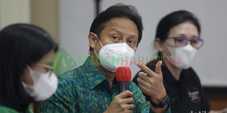 Budi Gunaidi Sadikin saat memaparkan Penyakit Gagal Ginjal Akut Misterius